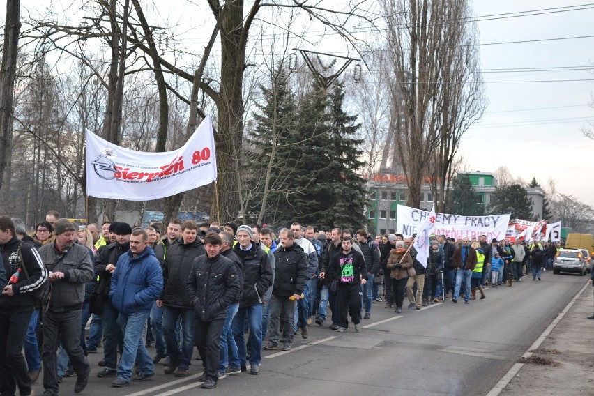 Strajk w Gliwicach: Tysiące ludzi wyszły na ulice miasta [NOWE ZDJĘCIA, RELACJA]