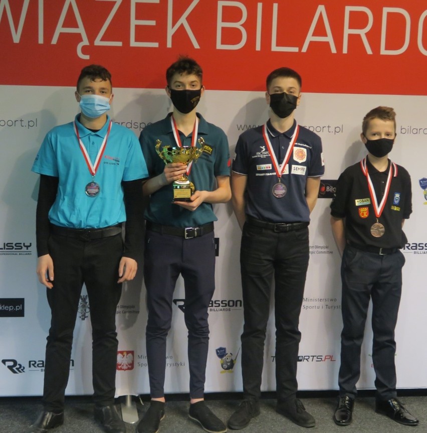 Medalowy występ bilardzistów Nosanu Kielce i UKS Miłek Wiślica na Mistrzostwach Polski Juniorów [ZDJĘCIA]