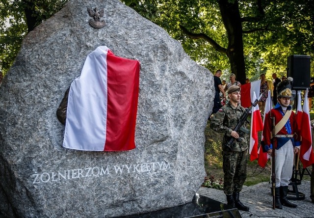 Odsłonięcie pomnika Żołnierzy Wyklętych w Gdańsku