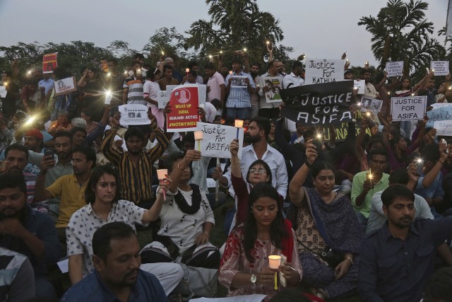 Niemal po każdym gwałcie i mordzie kobiety czy dziewczyny Hindusi protestują na ulicach miast.