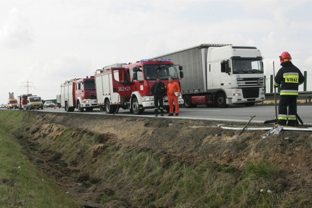 Wypadek z udziałem dwóch tirów na autostradzie A4. Zdjęcie ilustracyjne