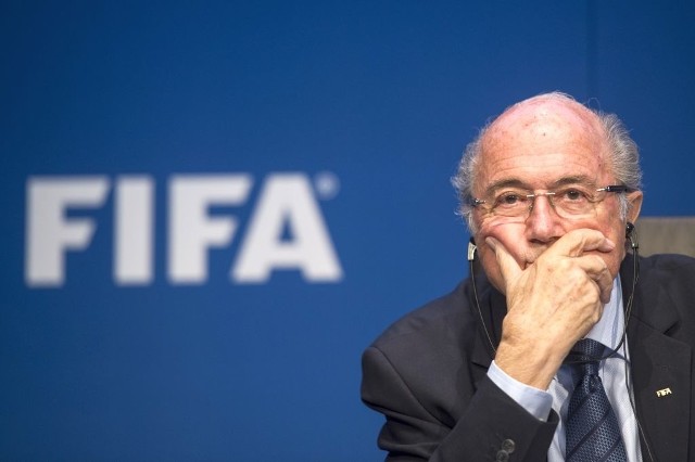 Sepp Blatter zrezygnował z funkcji szefa FIFA.