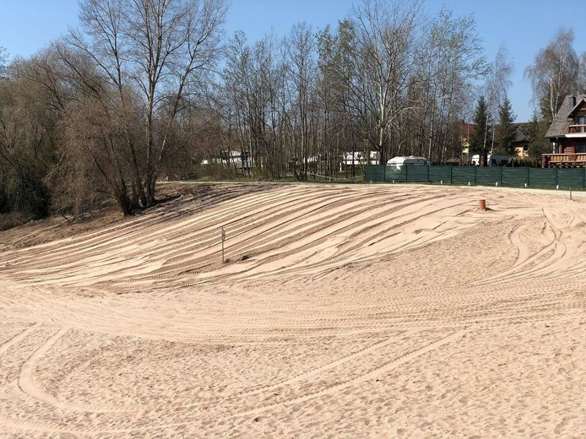 Nowa plaża nad Zalewem Mietkowskim. Przybyło nawet 1000 metrów kw. miejsca do plażowania (ZDJĘCIA)