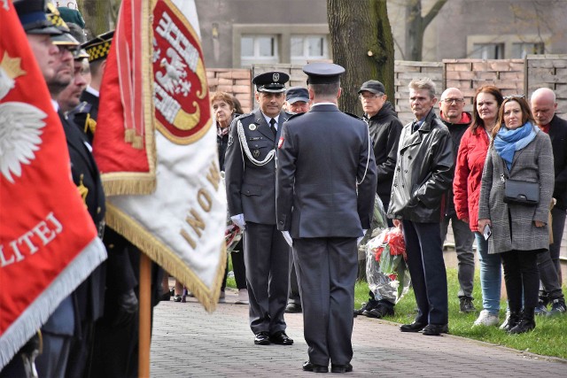 W Inowrocławiu odbyła się patriotyczna uroczystość z okazji 83. rocznicy zbrodni katyńskiej i 13. rocznicy tragedii smoleńskiej, podczas której, lecąc na obchody katyńskie, zginął Prezydent RP Lech Kaczyński oraz wszystkie osoby przebywające na pokładzie samolotu Tu-154