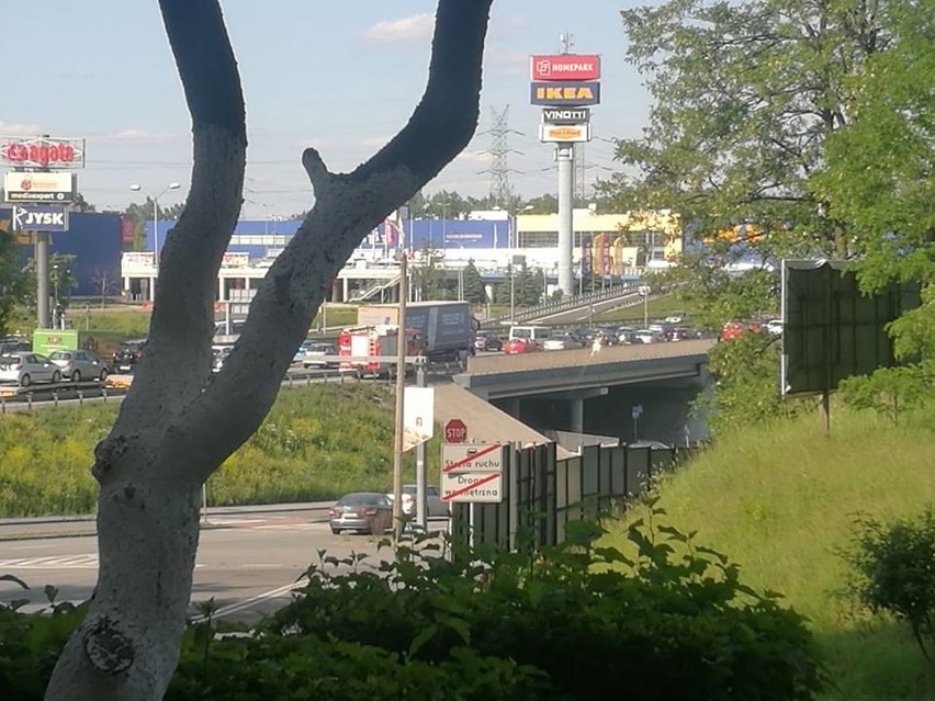 Wypadek na DK86 w Katowicach