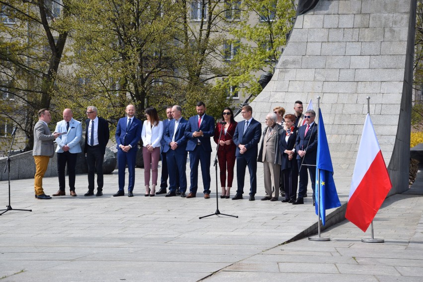 Uroczystości 1 maja na Placu Pamięci Narodowej w...