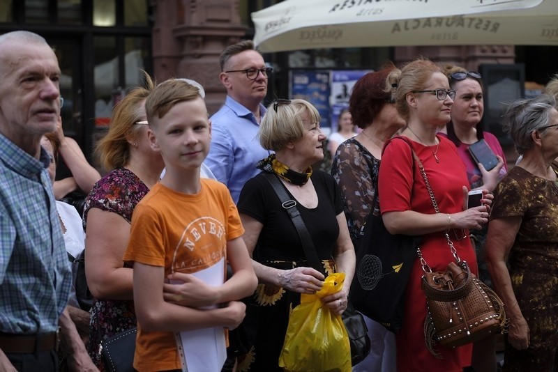 Oto najlepsza klasa w Toruniu! Jaką uzyskała średnią? Zobacz zdjęcia