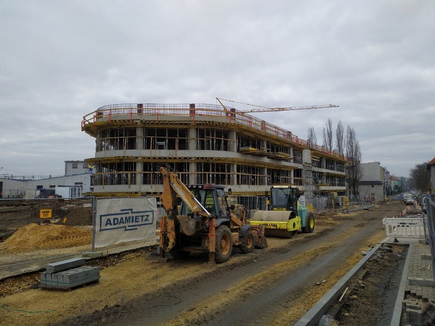 Budowa centrum przesiadkowego w Lublińcu. Zdjęcia z grudnia...