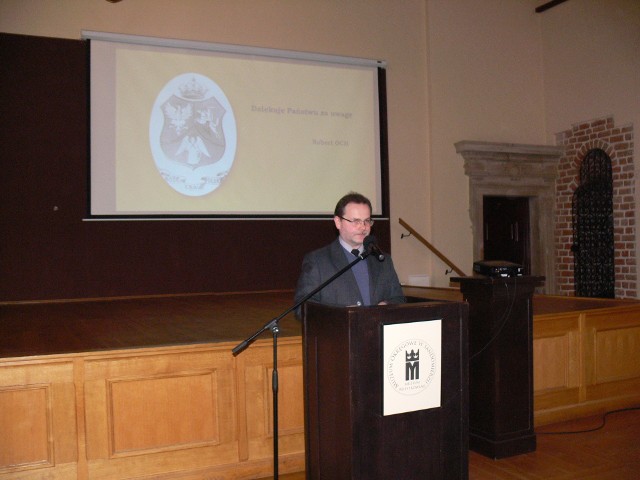 Po ścieżkach historii podczas sesji naukowej  na temat Marszu Puławiaków mówił w referacie Robert Ocha prezes Puławskiego Towarzystwa Tradycji Narodowych.