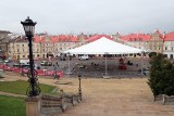 Plac Zamkowy przygotowuje się do mistrzostw świata. Zobacz zdjęcia