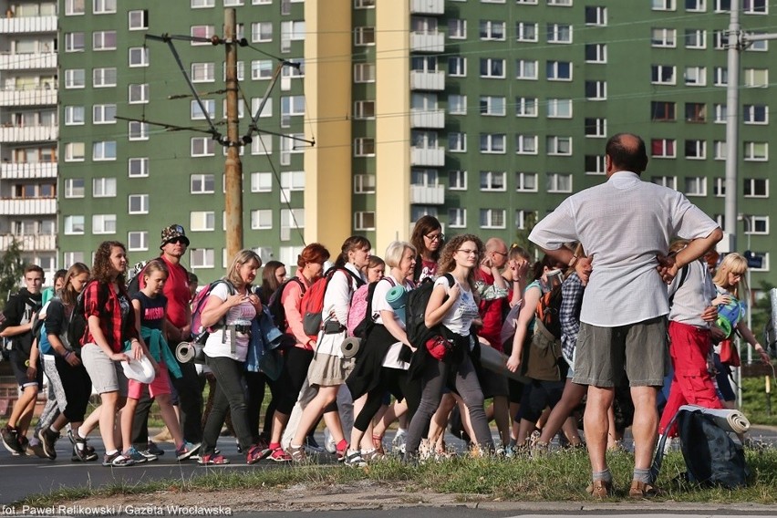 Wrocław: Wyruszyła piesza pielgrzymka na Jasną Górę (ZDJĘCIA)