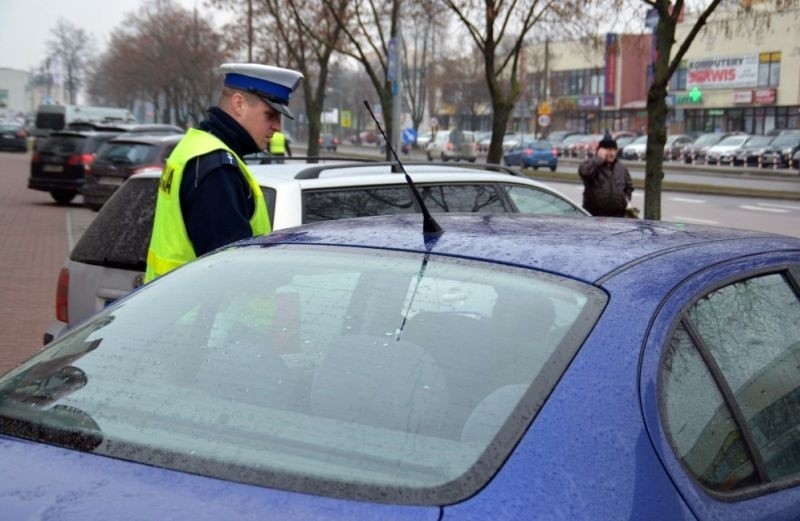 Policjanci Wydziału Ruchu Drogowego Komendy Wojewódzkiej...