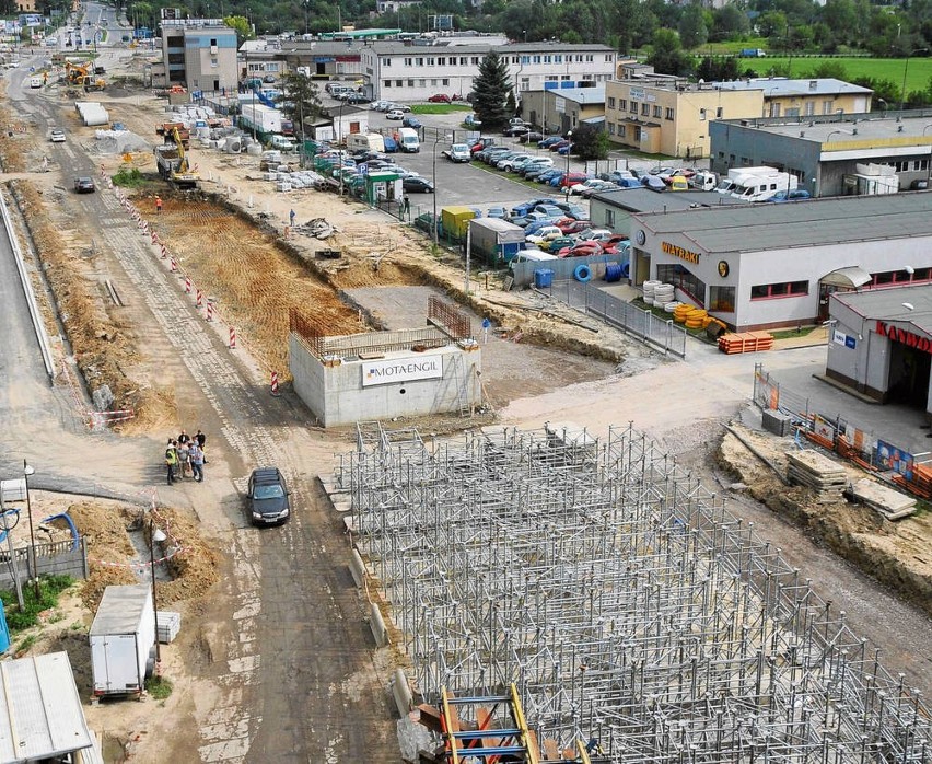 Nowe torowisko będzie miało długość 1,4 km, w tym estakada –...