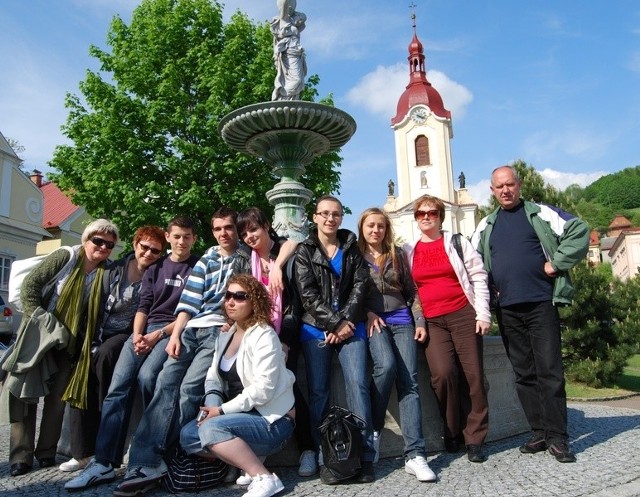 Młodzież z "ekonomika&#8221; z wychowawcami w czeskiej Ostrawie.