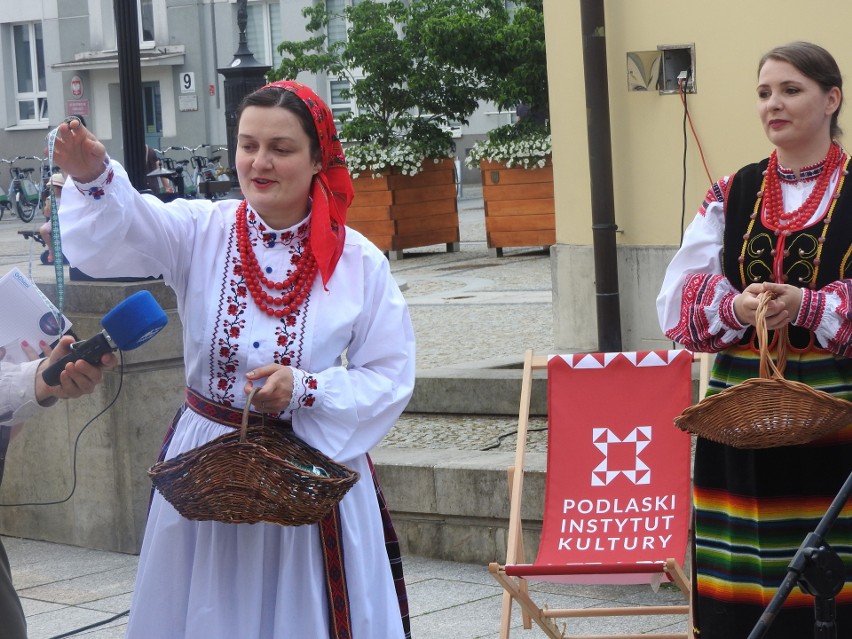 Białystok. Podlaska Oktawa Kultur po raz trzynasty na Rynku Kościuszki. Cztery dni wielkiego folkowego grania (zdjęcia)