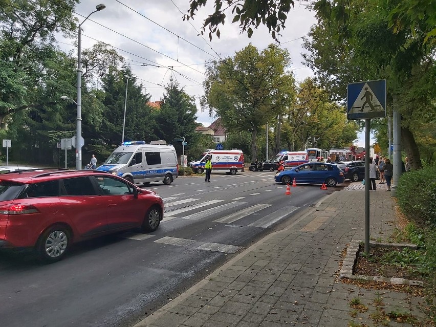 Wypadek u zbiegu ulic Arkońskiej i Wojciechowskiego –...