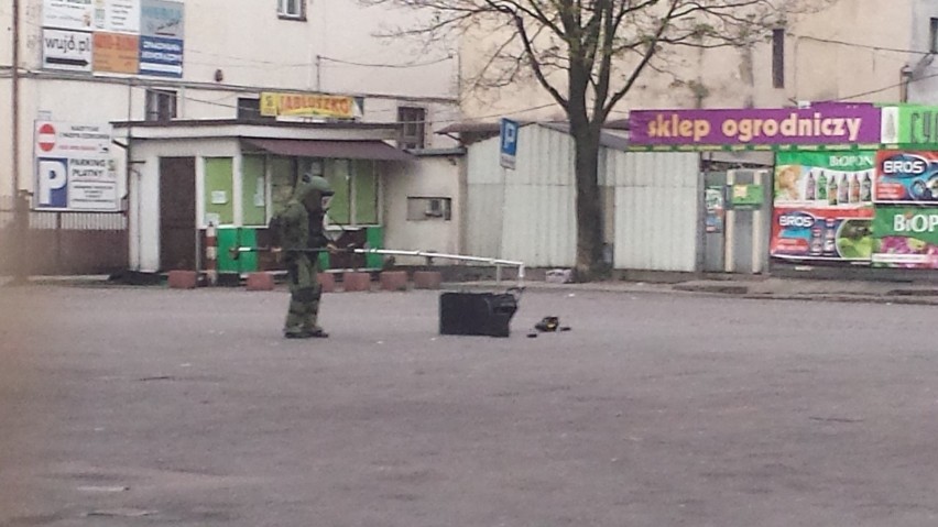 Alarm bombowy w rejonie placu Piastów w Gliwicach