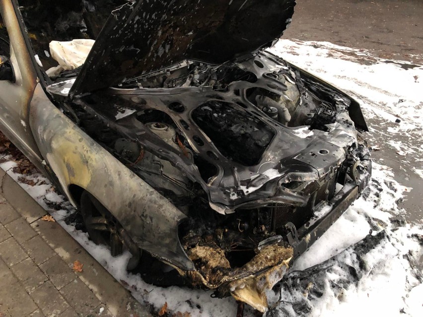 Pożar samochodu na ul. Projektantów w Koszalinie