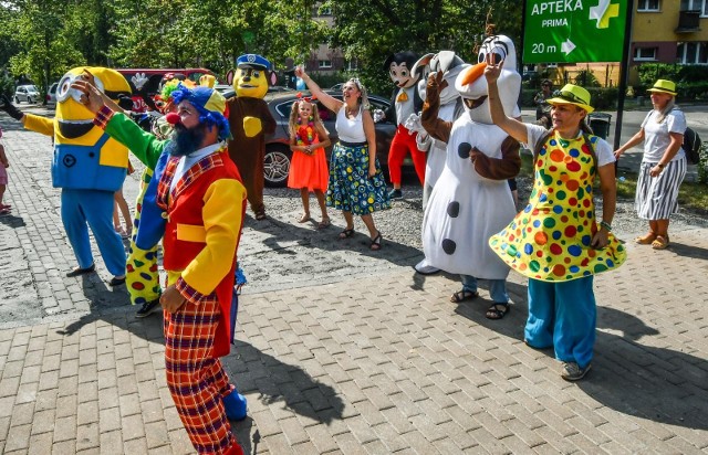Stowarzyszenie Łatwo Pomagać znane jest z licznych akcji organizowanych na rzecz chorych dzieci. Na niedzielnym pikniku na Wyspie Młyńskiej tradycyjnie pojawią się wielkie maskotki z klaunem Bobkiem na czele.