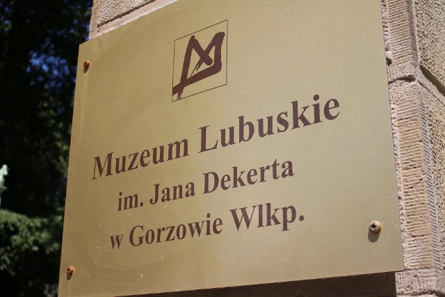 W Muzeum Lubuskim podczas wakacji dzieci będą mogły m.in. malować porcelanę, projektować ubrania i poznawać tajemnice ogrodu oraz willi na terenie muzeum.