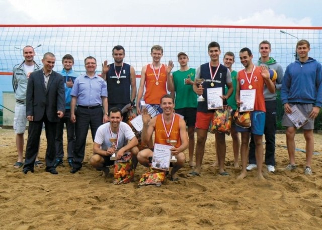 Jedną z imprez, które rozpoczęły Europejski Tydzień Sportu był VII turniej siatkówki plażowej &#8222;Majówka z Siatkówką&#8221;.