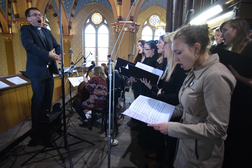 Kosciół Św. Szczepana w Katowicach Bogucicach podniesiony do rangi bazyliki mniejszej [ZDJĘCIA]