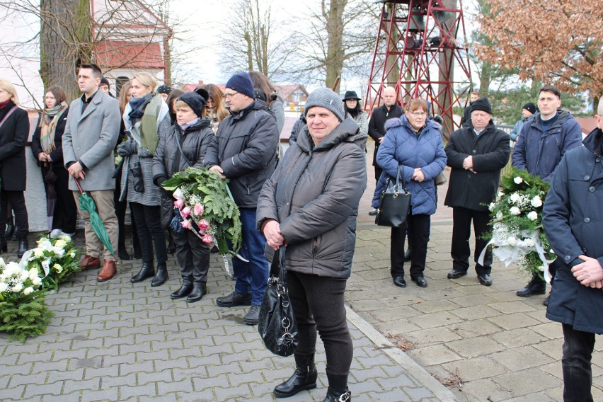 Pogrzeb Aleksandry Janczary w Potworowie. Była Mistrzynią Polski kadetów w boksie, miała 26 lat. Tłumy żegnały Olę