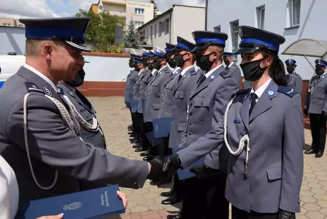 Jednym z głównych punktów uroczystości - mianowanie policjantów na wyższe stopnie służbowe