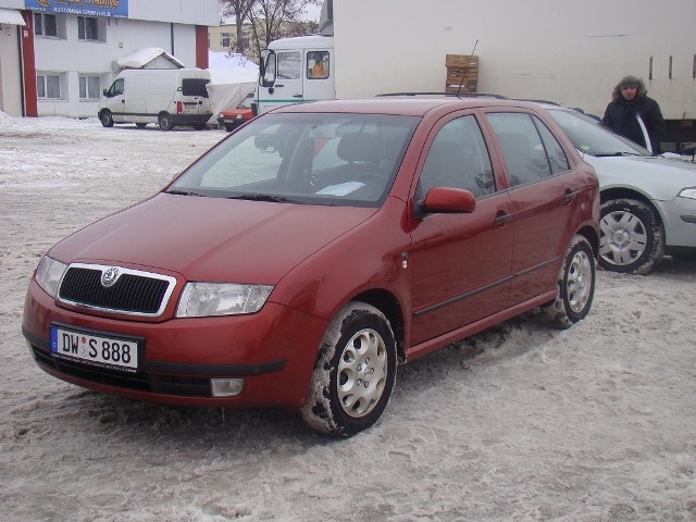 Skoda fabia, rocznik 2001, silnik diesla 1,9 TDI, klimatyzacja, cena 16500 zł plus opłaty.