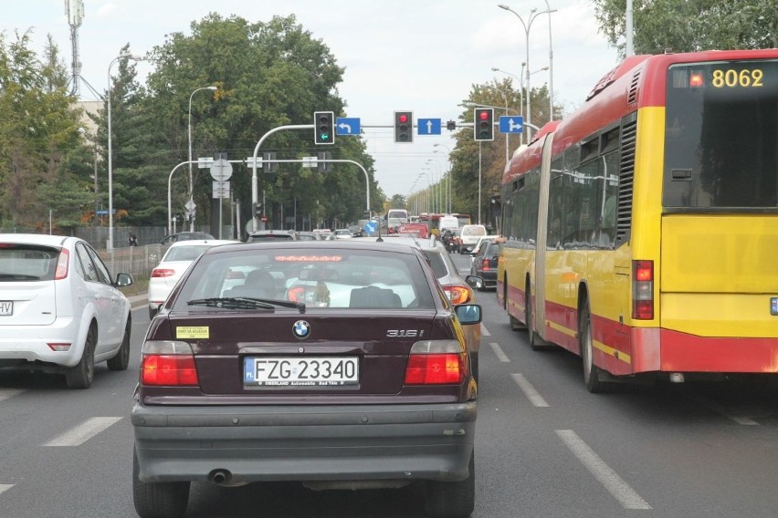 Wrocław: Groźny wypadek na Brücknera. Audi potrąciło...
