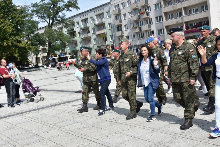 Pielgrzymka wojska i służb mundurowych  na Jasną Górę ZDJĘCIA