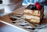 Tiramisu przepis. Jak zrobić tiramisu bez jajek, z mascarpone, na biszkopcie, czy tort tiramisu?