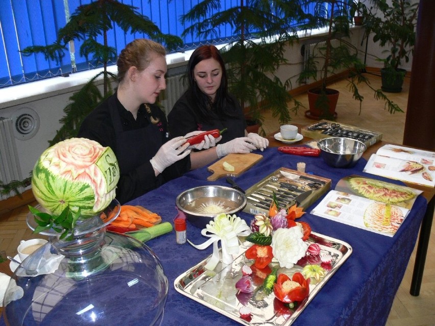 Dzień otwarty w tarnobrzeskiej "prymasówce". Były słodkości i goście z Dęblina i Ukrainy 