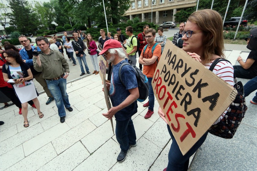 Protest lubelskich studentów przeciw Ustawie 2.0 (ZDJĘCIA, WIDEO)