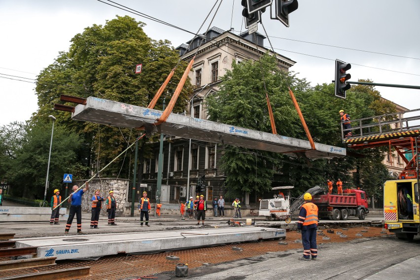 Wielki remont na Grzegórzeckiej, brak przejazdu i objazdy