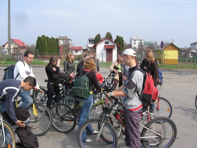 Wycieczka rowerowa po Solcu to dla Belgów sposób na zwiedzenie okolicy i relaks. 