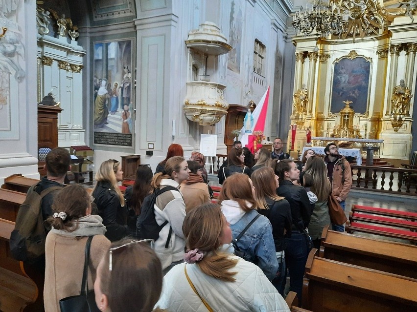 Objazd naukowy studentów UMB. Przyszli medycy poznawali...