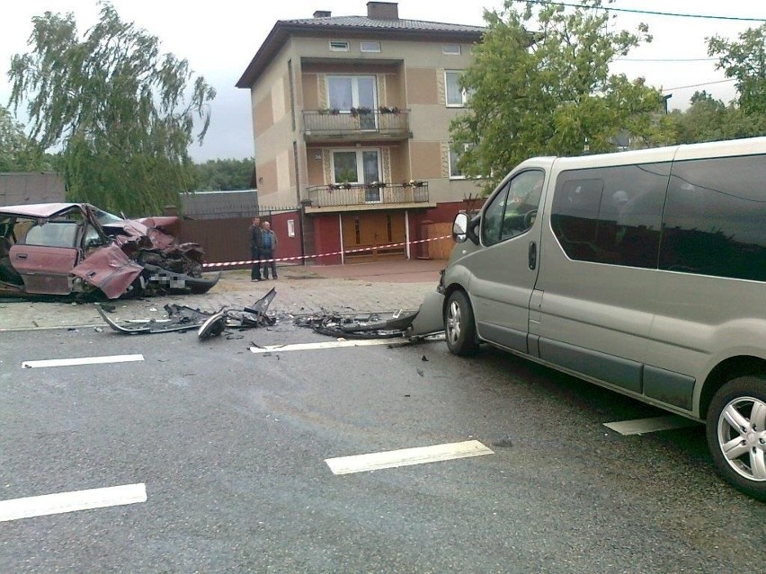 Tragiczna noc w gminie Bieliny. W ciągu półtorej godziny doszło do dwóch wypadków, w jednym zginęła kobieta