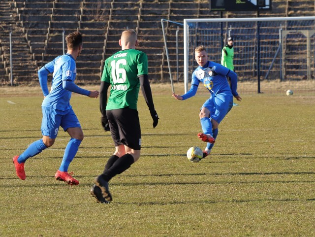 Piłkarze Gwardii Koszalin przystąpią do najbliższego meczu o ligowe punkty pod wodzą nowego szkoleniowca.