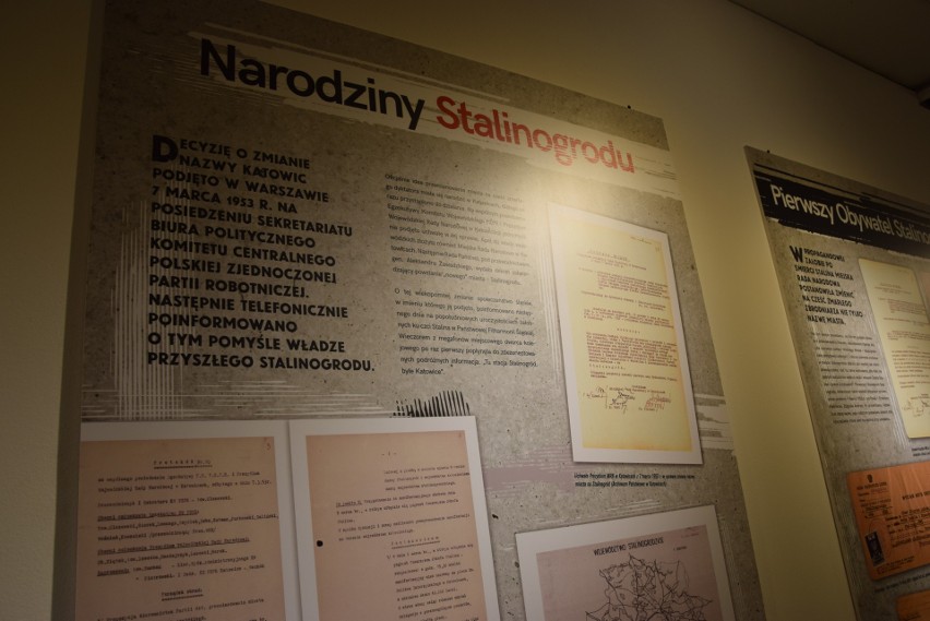 Zdjęcia z wystawy "Kiedy Katowice były Stalinogrodem"