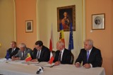 Powiat staszowski podpisał współpracę z powiatem Dondiuszany w Mołdawii