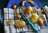 Czy surowe ziemniaki można mrozić? Pokrój, zetrzyj na tarce, zostaw w całości. Takie są najlepsze metody mrożenia ziemniaków