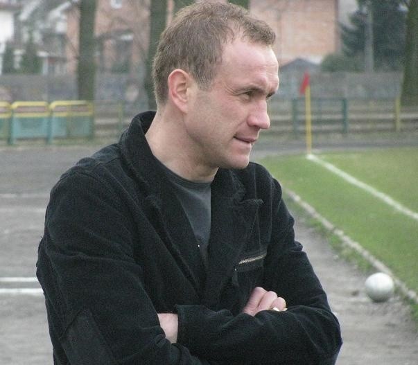 Drugi trener Narwi Ostrołęka Jan Cios.