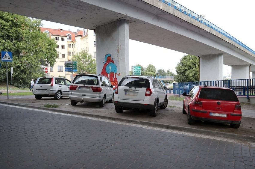 Parkowanie pod Trasą Zamkową w Szczecinie będzie płatne! Jest decyzja. Zobacz szczegóły - 22.09.2020
