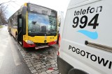 Wypadek na ul. Powstańców Śląskich we Wrocławiu. Autobus MPK wjechał w busa MPWiK. Zobacz zdjęcia