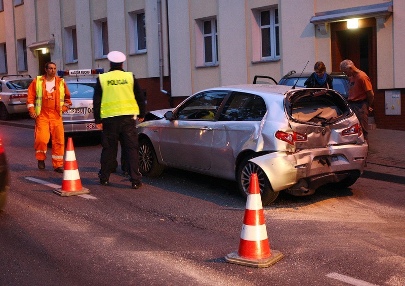 Wypadek na alei Piastów (fot. Sebastian Wołosz)