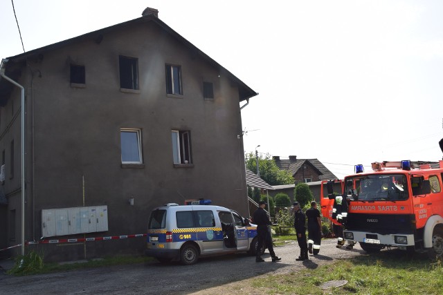 Budynek socjalny przy Wyrskiej w Łaziskach Górnych.