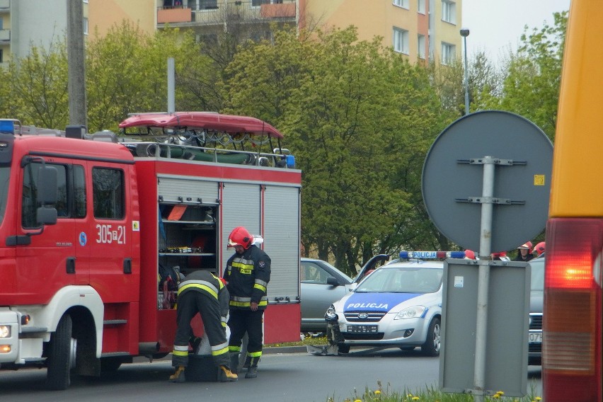 Kolizja na Piątkowskiej: Zderzyły się trzy samochody