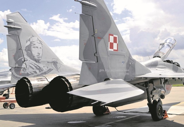 W malborskiej bazie lotniczej jest już MiG-29 z wizerunkiem gen. Skalskiego, a wkrótce cała jednostka otrzyma jego imię