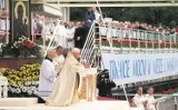 1000-lecie chrztu Polski: Pusty papieski tron i areszt kopii obrazu Matki Boskiej
